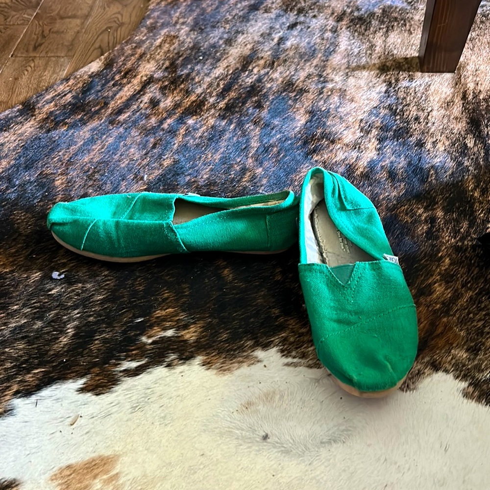 toms